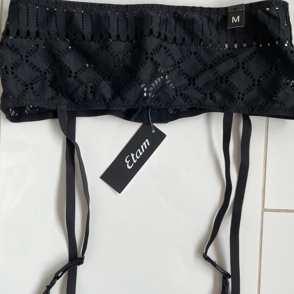 Etam Garter Belt - Picture 1 of 5